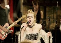 Imagen de How to Talk to Girls at Parties - 2