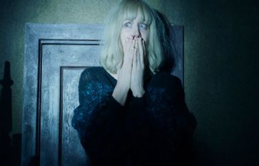 "Otra Vuelta de Tuerca" y "La Vampira de Barcelona" retrasan su estreno en cines