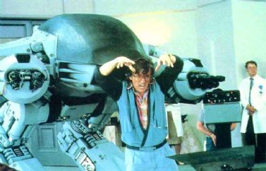 Teaser de "RoboDoc", el documental sobre la creación de "RoboCop"