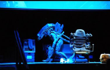 Sitges 2021: Resumen del día 2 ("The Feast", "In the Earth", "The Trip", "Alien on Stage"...)