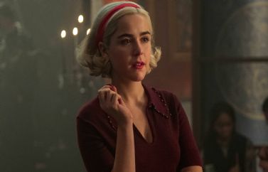Primer vistazo al regreso de Kiernan Shipka como Sabrina en "Riverdale"