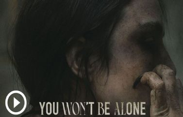 Noomi Rapace y brujería en el tráiler de "You Won´t Be Alone"