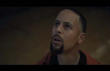 Stephen Curry en el nuevo spot de "NOP", la película de Jordan Peele