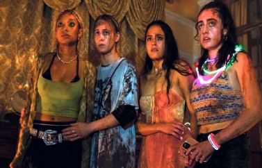 Lee Pace en el tráiler de "Bodies, Bodies, Bodies", el slasher producido por A24
