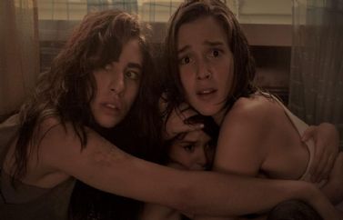 "La Niña de la Comunión" retrasa unos meses su estreno