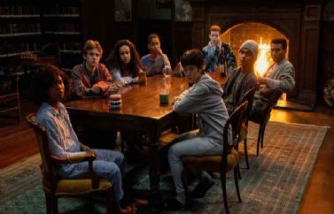 Tráiler de "El Club de la Medianoche", la serie que Netflix estrena mañana