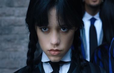 Jenna Ortega y Winona Ryder en estas imágenes del rodaje de "Bitelchus 2"