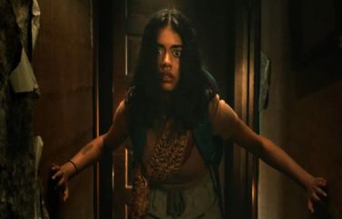 Póster español y tráiler de "Vive Dentro". En cines el 19 de enero.