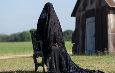 "The Woman in the Yard": Crítica de la nueva incursión en el terror de Jaume Collet-Serra
