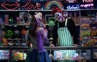 "Self-Help": Trailer Oficial