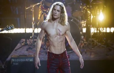 Lestat el Vampiro lanza su primer single, ‘Long Face’