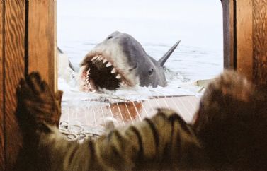 100 Películas de Tiburones: La Guía Definitiva de la Sharksploitation