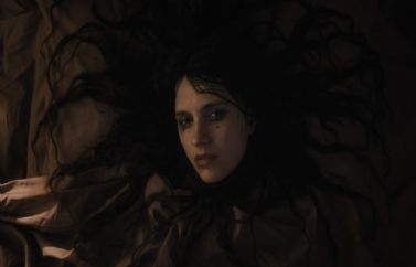 Arkasha Stevenson finaliza el rodaje de su nueva película de terror para A24