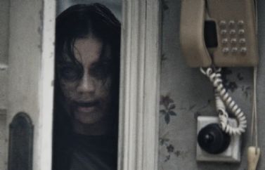 Nueva imagen de Luciane Buchanan como Deadite en "Posesión Infernal En Llamas"