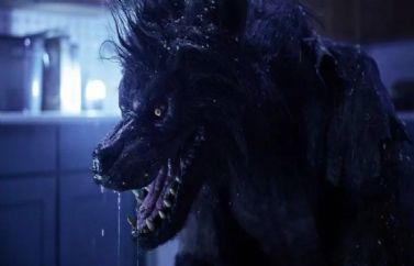El Despertar de la Bestia ha llegado a Prime Video. Trailer español de la película de hombres lobo.