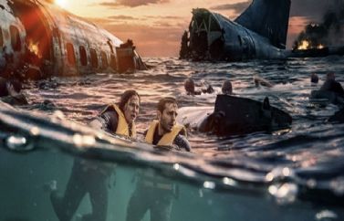 Trailer español de "En Mar Abierto", la dosis de cine de tiburones que necesitamos para el verano