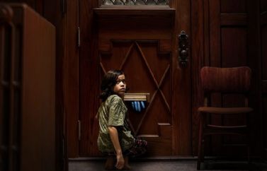 Netflix muestra el póster de "Susurran tu nombre", que estrenará en la plataforma el 28 de agosto