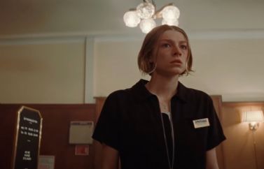 Hunter Schafer habla de la película de vampiros que protagonizará de la directora de 'La primera profecía' 