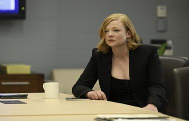 HBO desarrolla una nueva versión de 'Los pájaros' protagonizada por Sarah Snook