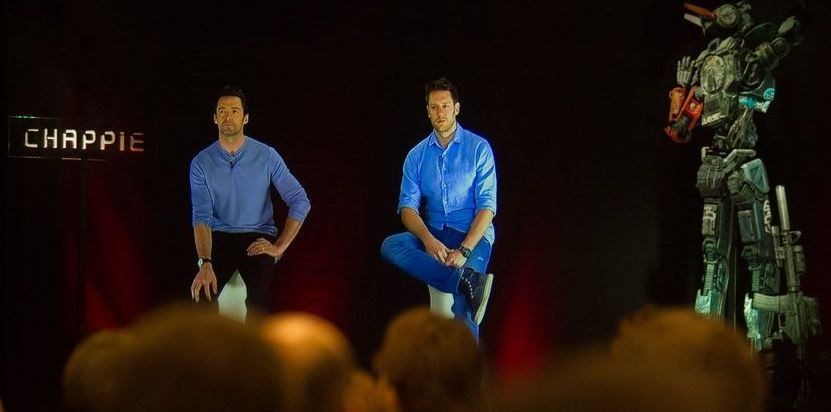 Los hologramas de Hugh Jackman y Neill Blomkamp han presentado "Chappie"