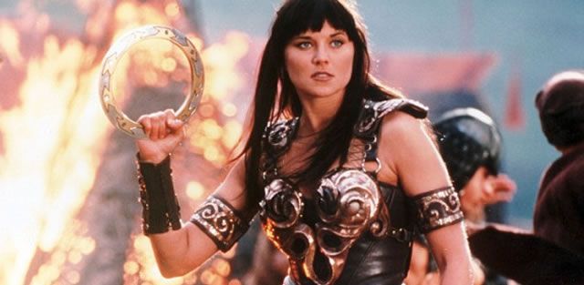 Lucy Lawless ficha por "Ash vs Evil Dead"