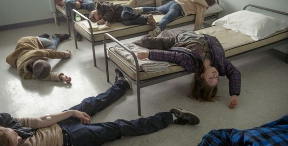 Imágenes de "Between", la nueva serie de Netflix