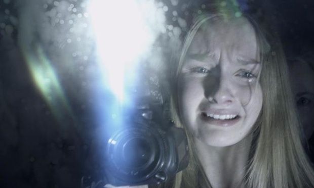 Póster español de "La Visita", la vuelta al cine de terror de M.Night Shyamalan