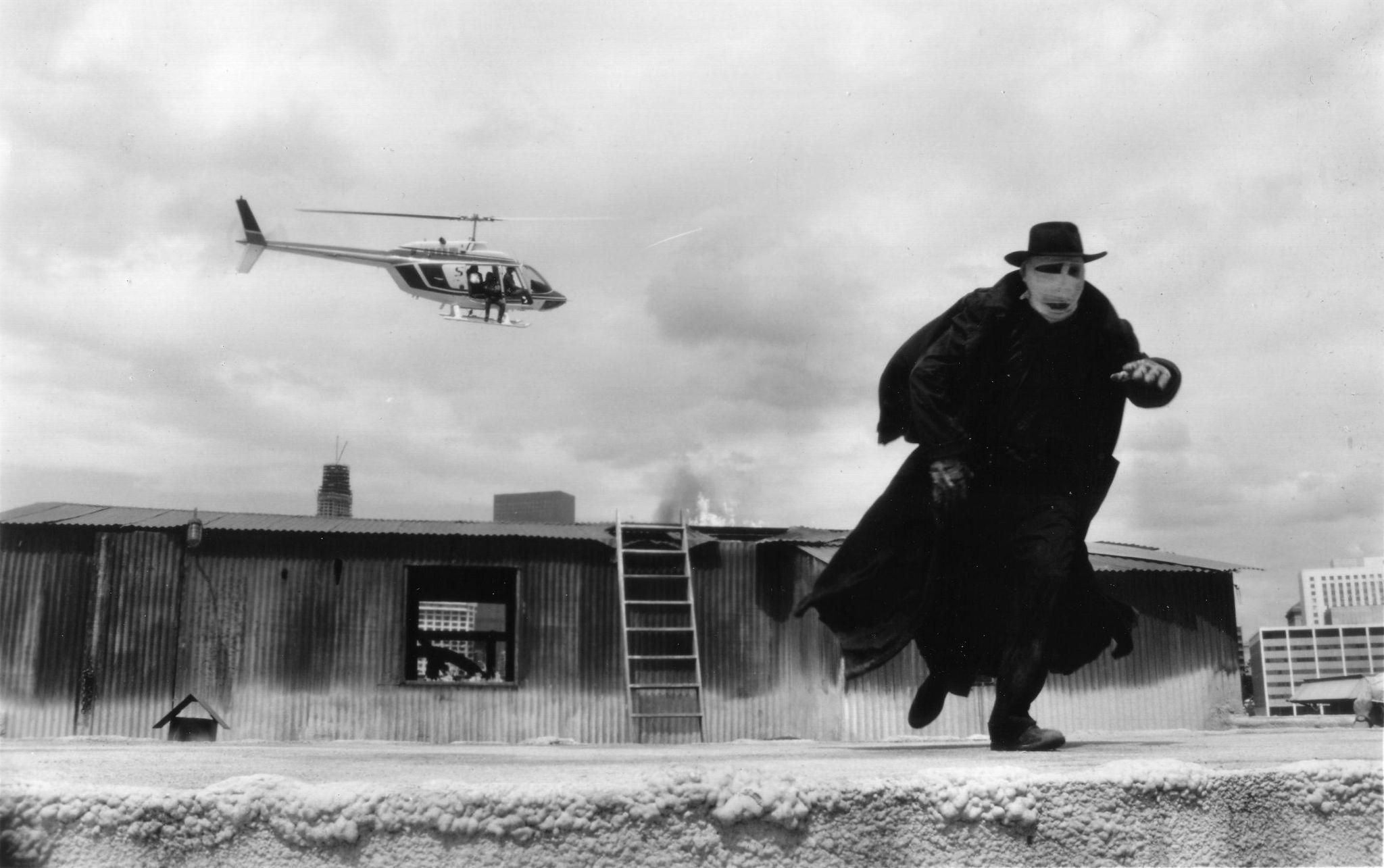 Retro: Imágenes promocionales de "Darkman" que hoy cumple 25 años