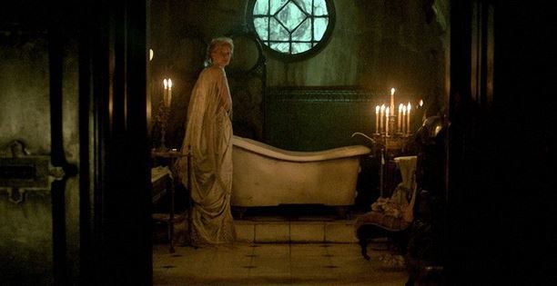 Seis nuevas imágenes de "La Cumbre Escarlata" de Guillermo del Toro