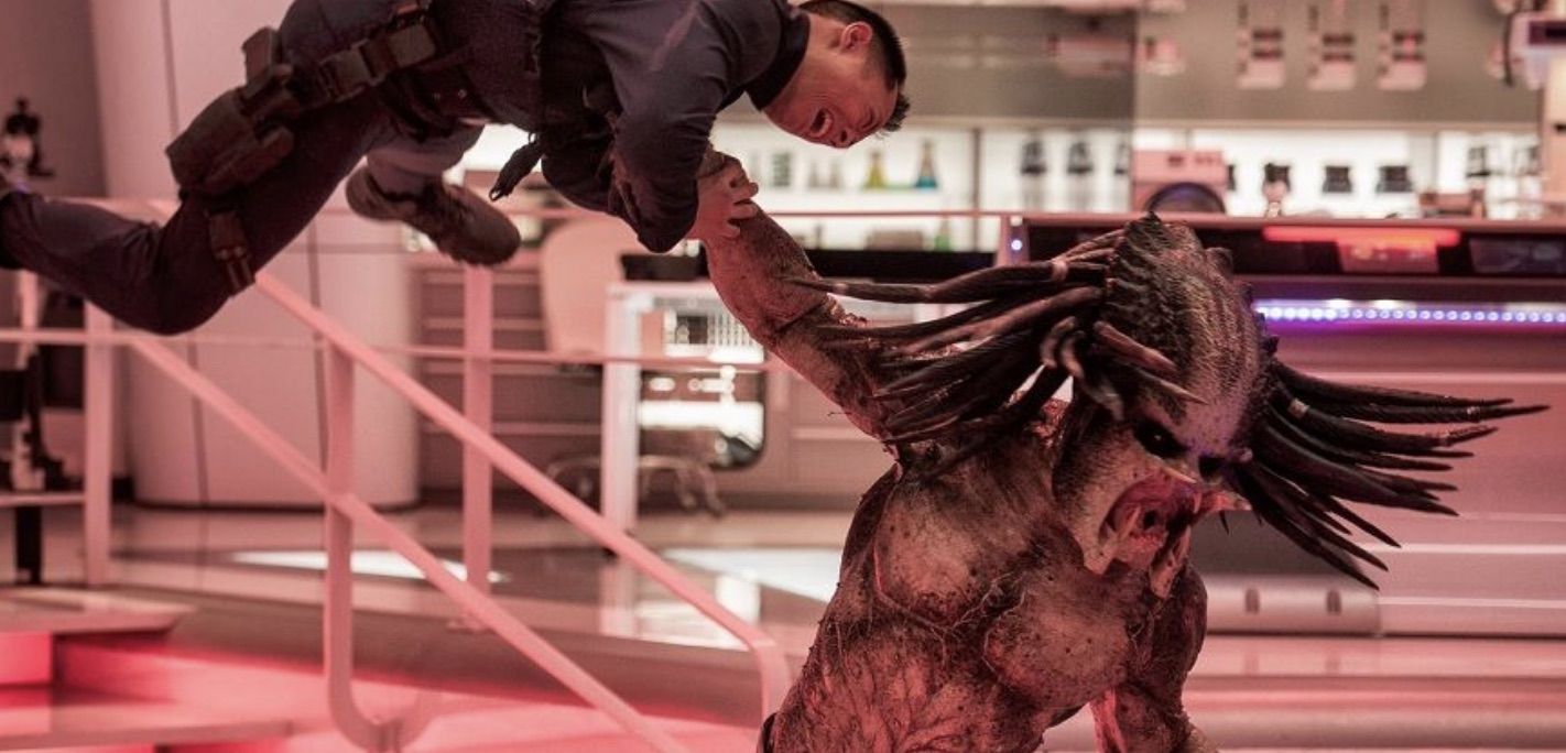 "Predator" muestra su rostro en la nueva imagen oficial de la película