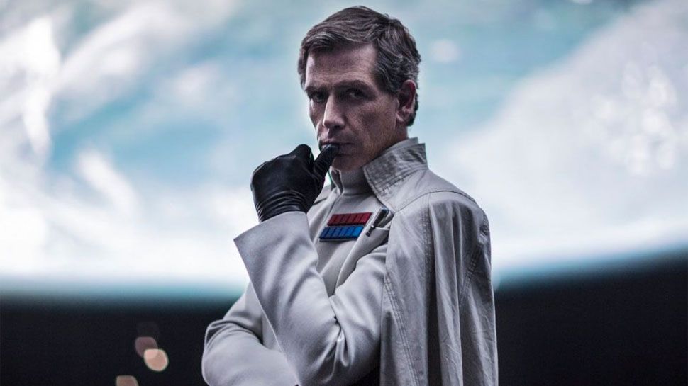 Ben Mendelsohn protagonizará la adaptación de "El Visitante"