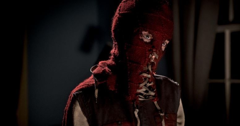 "El Hijo": Clip exclusivo de la película producida por James Gunn.