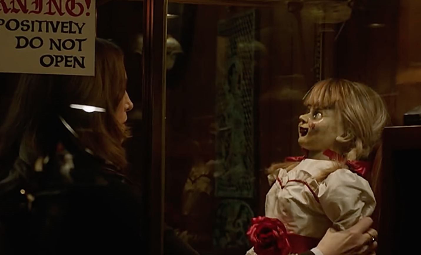 Un nuevo vistazo a LA NOVIA, el terrorífico ser que veremos en "Annabelle Vuelve a Casa"