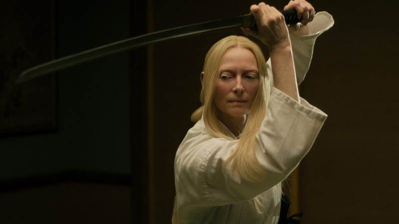 Tilda Swinton a lo samurái en el nuevo spot de "Los Muertos No Mueren"