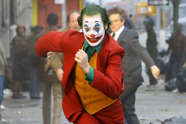 Warner Bros está considerando llevar "JOKER" al Festival de Venecia