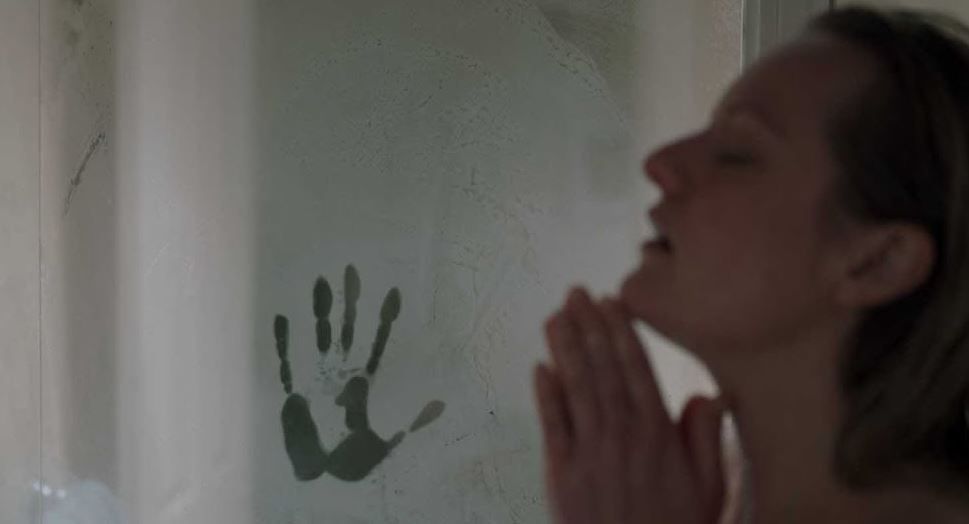 Tráiler español de "El Hombre Invisible", el título protagonizado por Elizabeth Moss