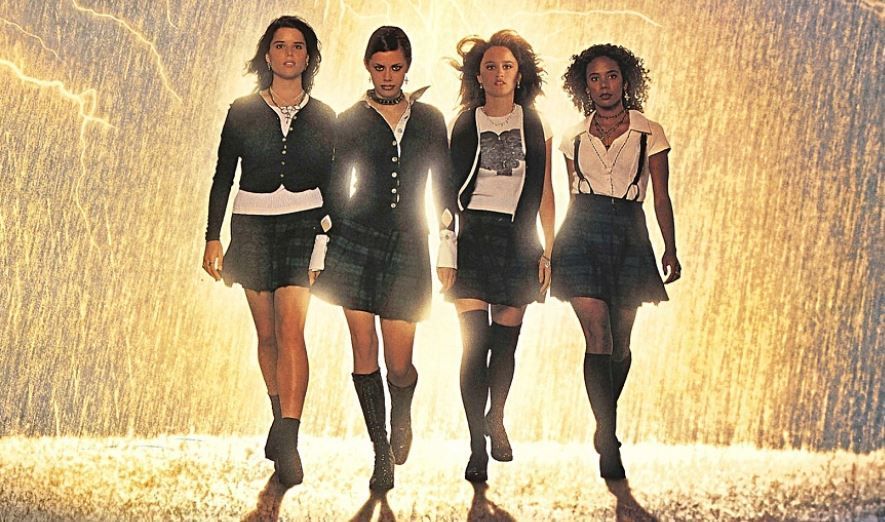 "Jóvenes y Brujas": Finaliza el rodaje del reboot de Blumhouse