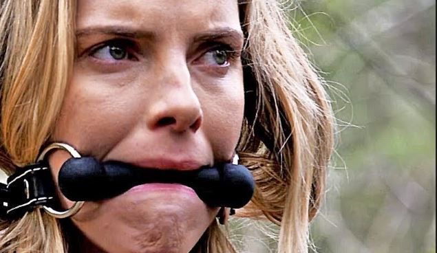 Tráiler final español de "La Caza" que finalmente se estrenará el 24 de abril