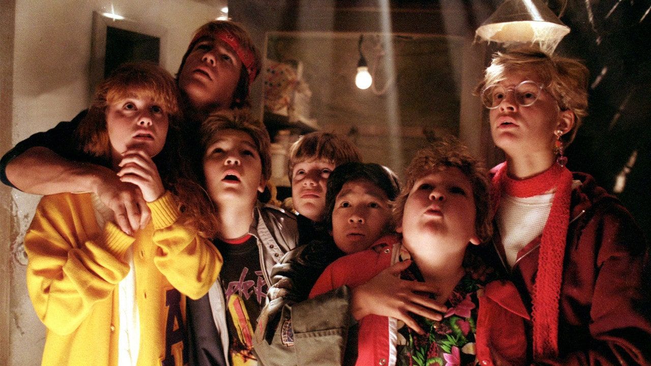 "Los Goonies": 20 imágenes del rodaje de la película que hoy cumple 35 años