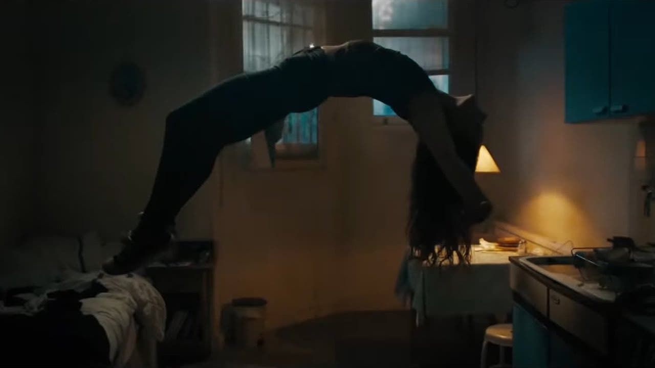 "Saint Maud": Nuevo tráiler del esperadísimo título producido por A24