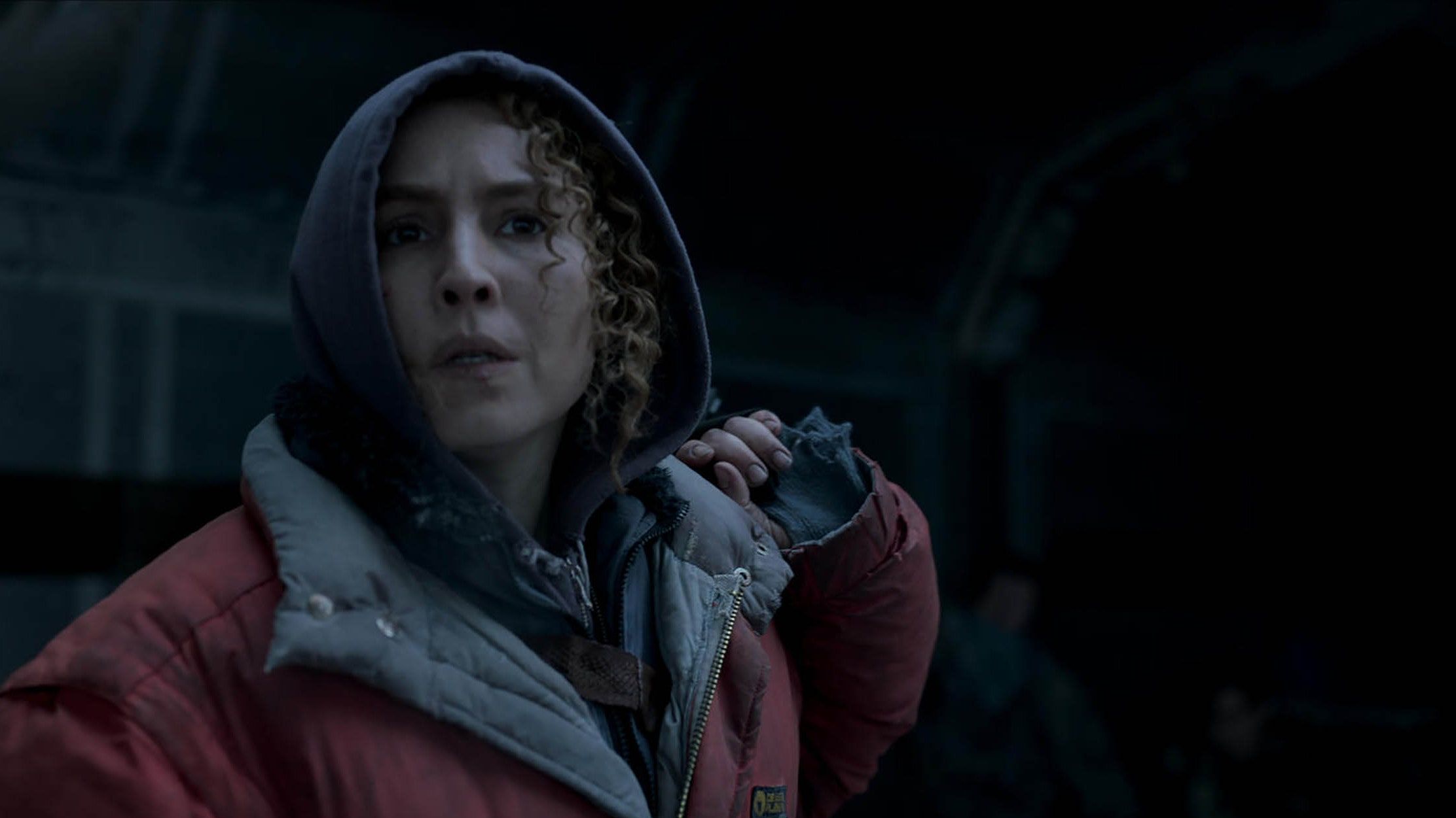 Noomi Rapace en el tráiler de la apocalíptica "Cangrejo Negro" que Netflix estrenará en marzo