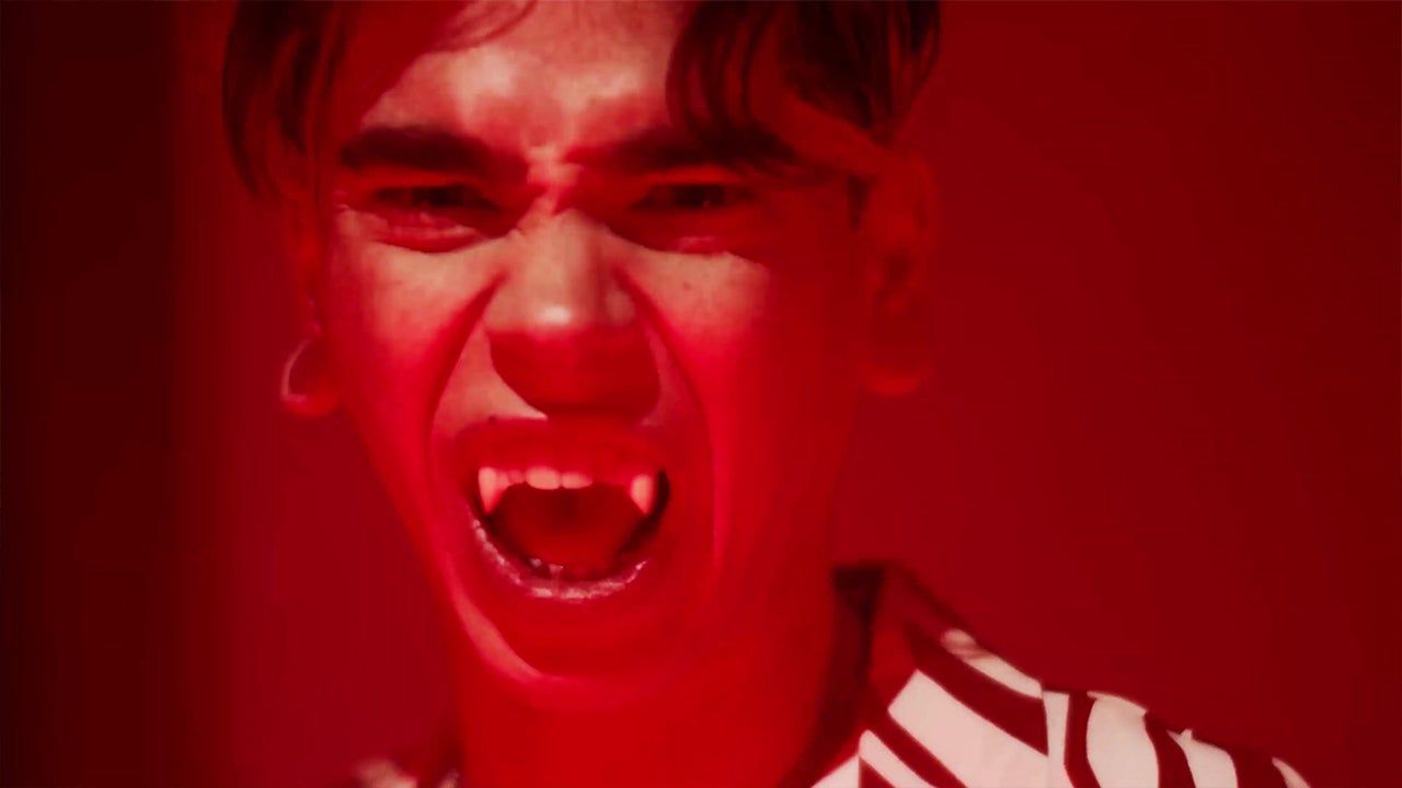 Tráiler Oficial de la vampírica "So Vam"