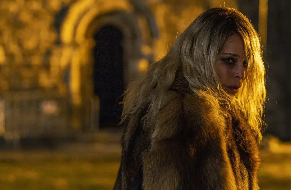 Detrás de las cámaras de "La Ermita", lo nuevo de Carlota Pereda ("Cerdita"). Estreno en cines el 17 de noviembre.