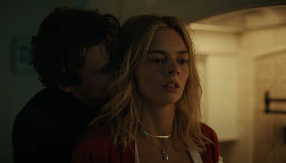 Samara Weaving en el tr�iler de Borderline, lo nuevo del guionista de Oso Vicioso