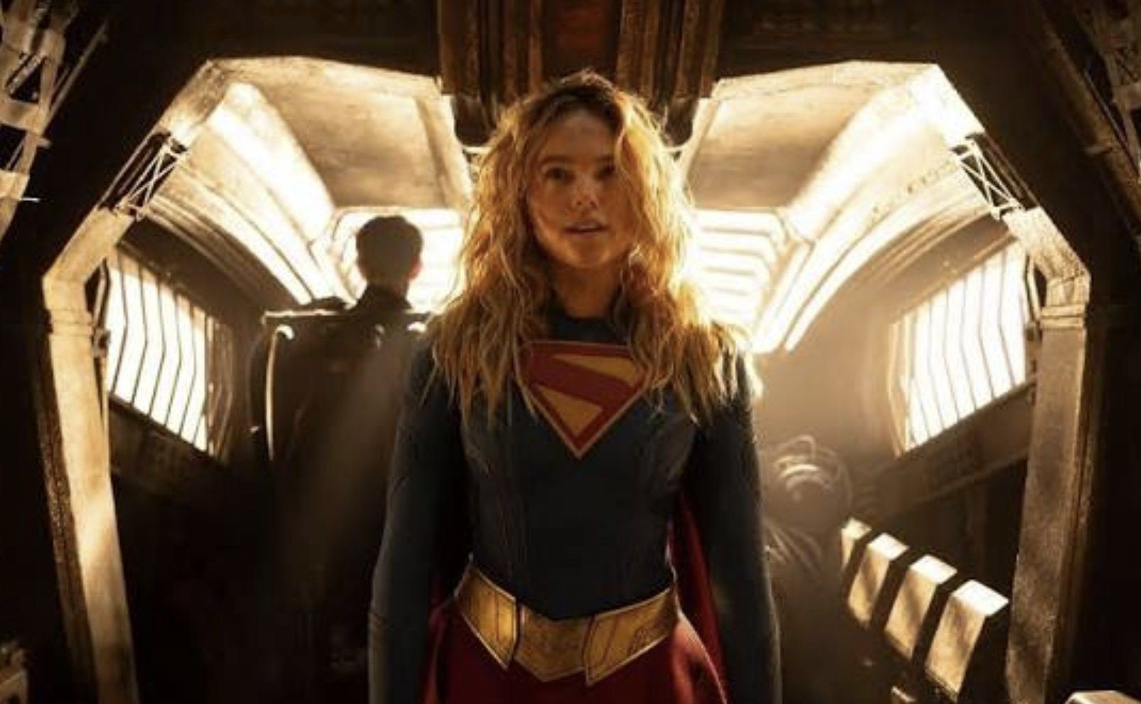 Crítica de "Supergirl", una película que cumple pero que se queda a mitad de camino