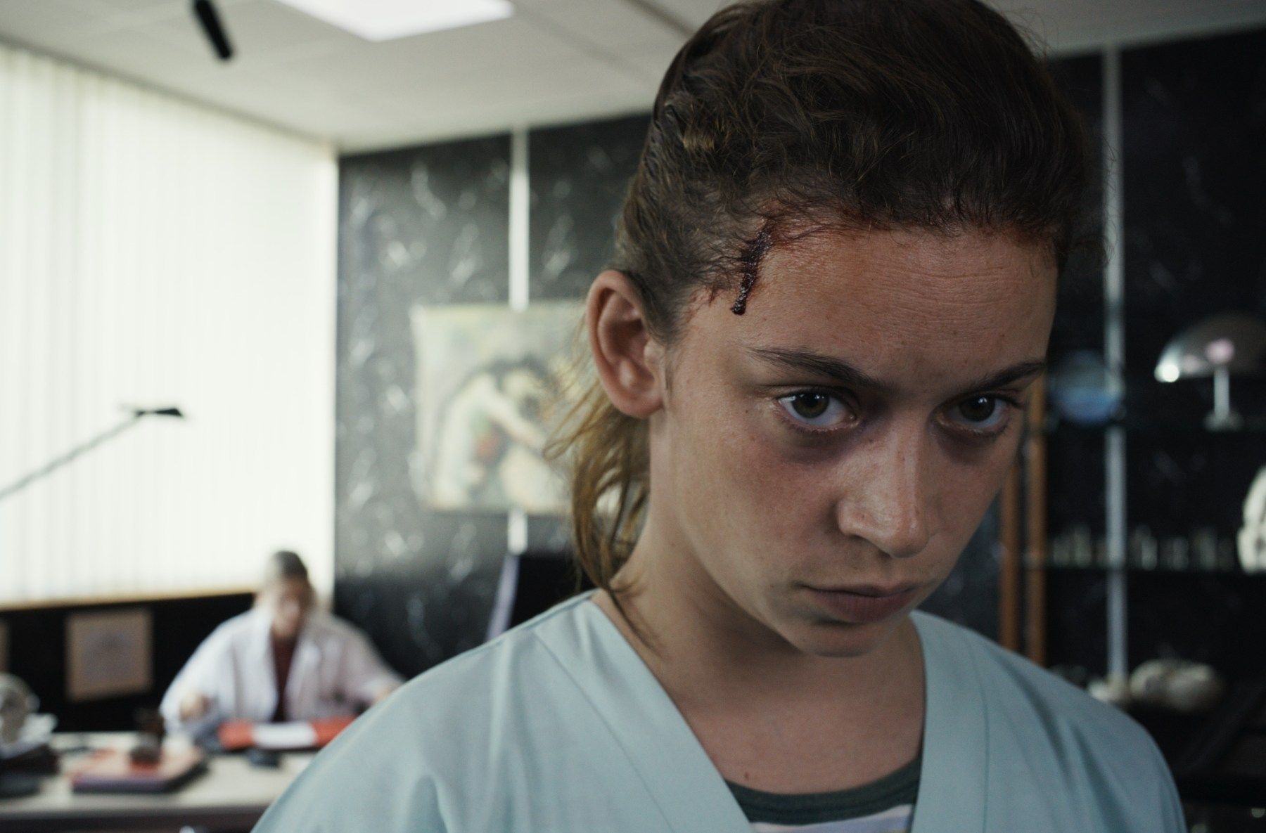 Póster español de "Sanguine (Species)", el Body Horror que llegará a los cines en noviembre
