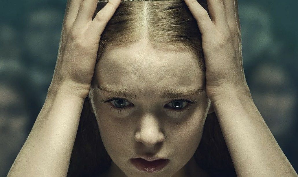 Una nueva teoría sobre "Carrie" descubre un detalle que podría conectar a varios personajes con una misteriosa organización