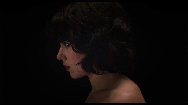Red Band Trailer Under The Skin